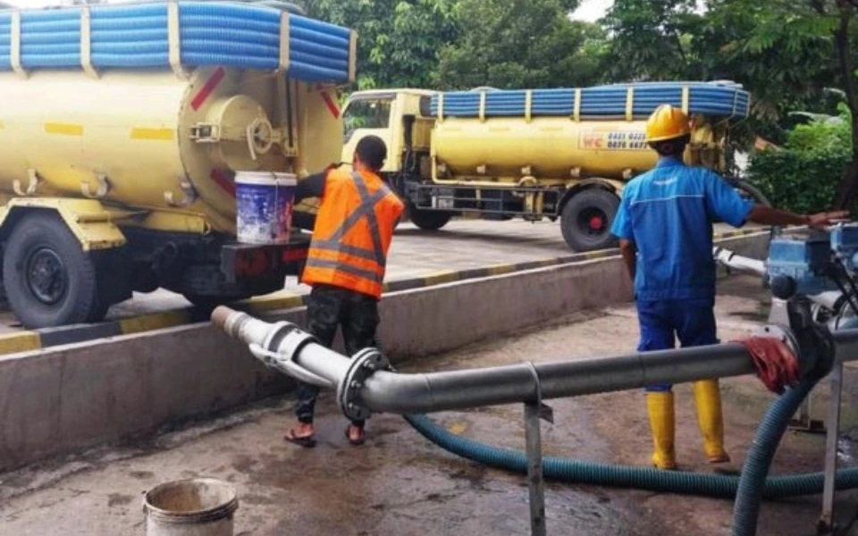 Instalasi pipa, perbaikan kebocoran, dan pemasangan pompa air di Cinere Depok