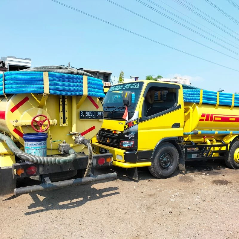 Survey lapangan dan konsultasi kebutuhan sanitasi di Cinere Depok